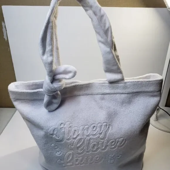 Stoney Clover Lane White Terry Cloth Tote Bag Embossed Beach Carry All 17x14 - Picture 2 of 11